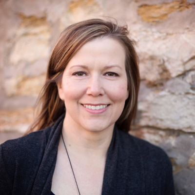 portrait of Gail Tiemann